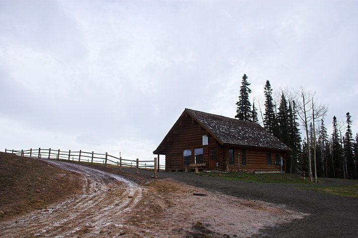 log cabin in Colorado ski country